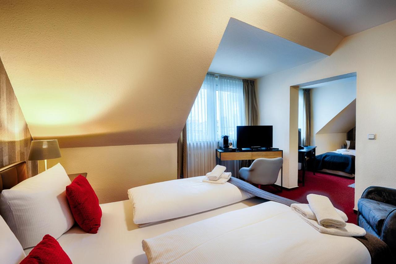 Hotel Fuerst Garden Dortmund Bagian luar foto