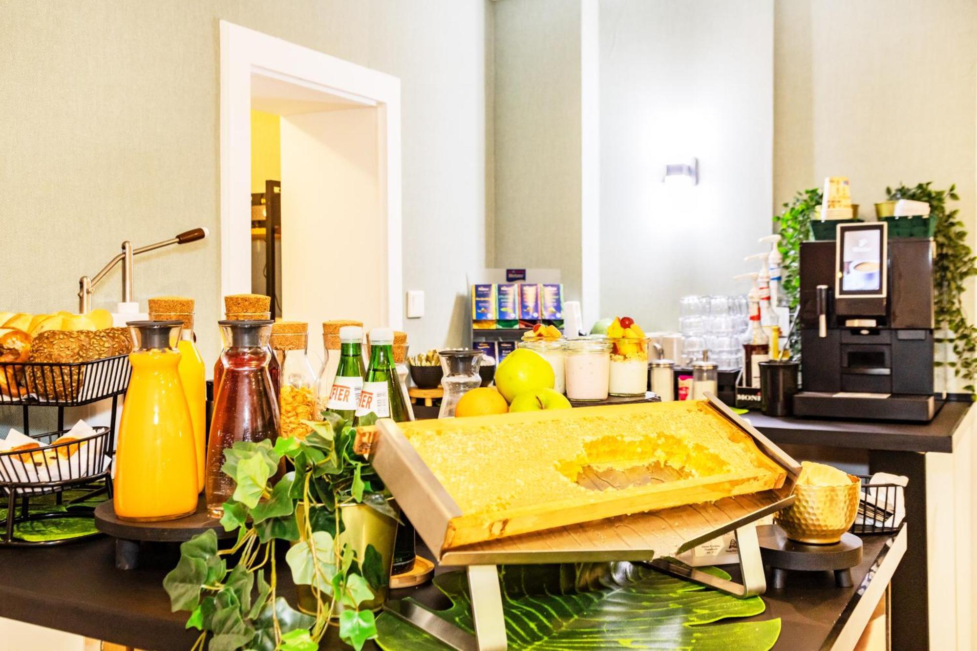 Hotel Fuerst Garden Dortmund Bagian luar foto