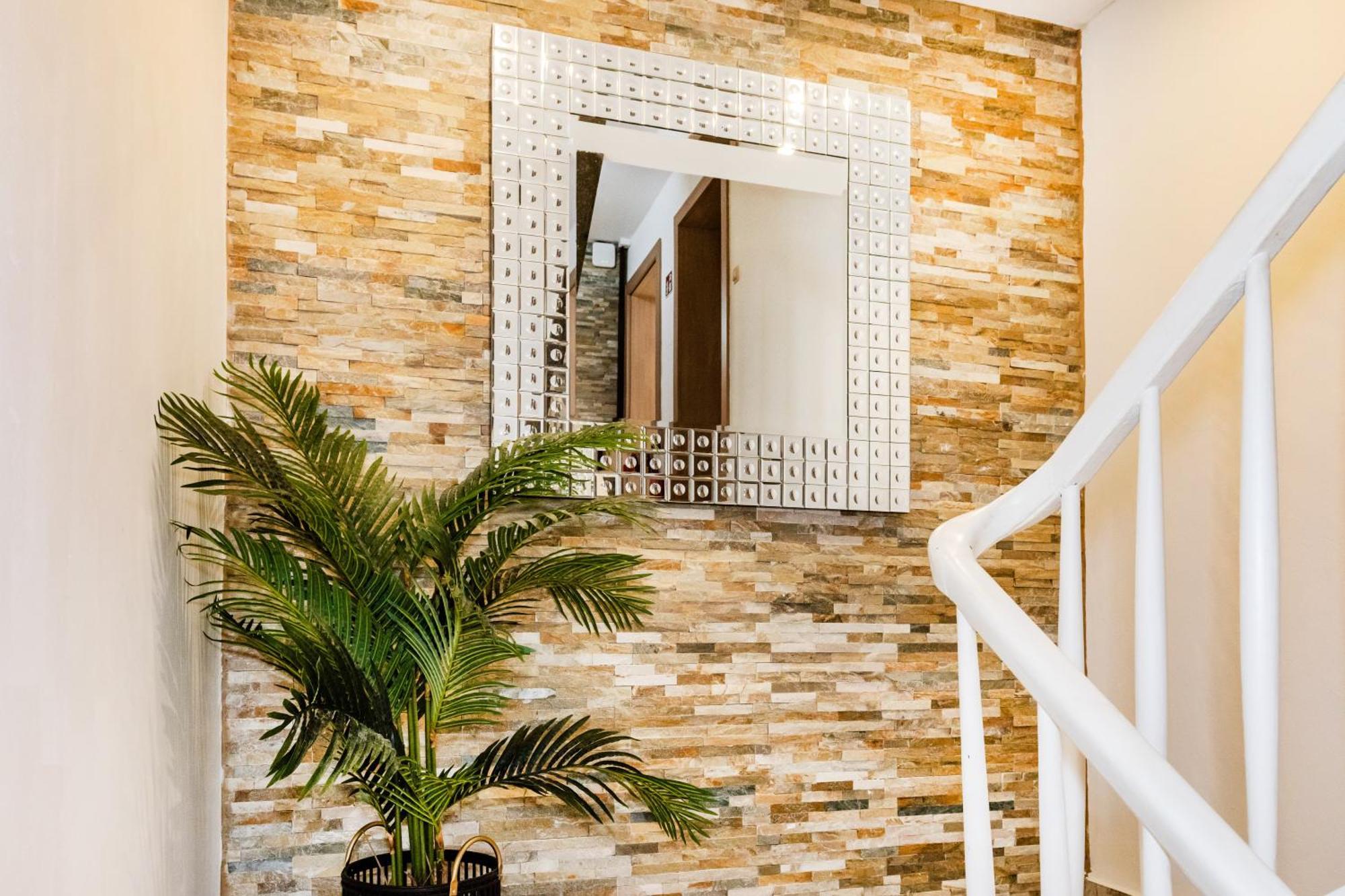 Hotel Fuerst Garden Dortmund Bagian luar foto