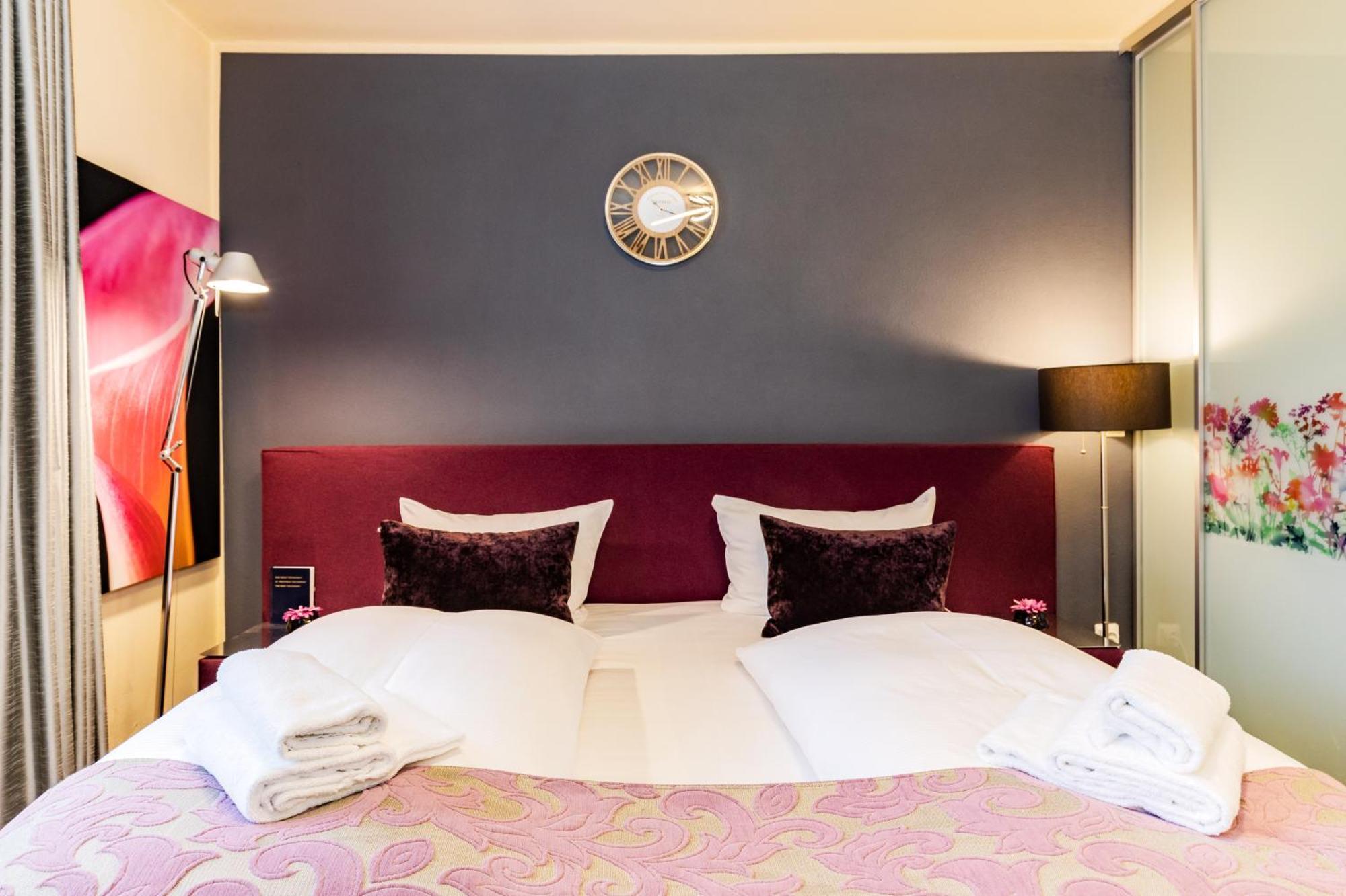 Hotel Fuerst Garden Dortmund Bagian luar foto
