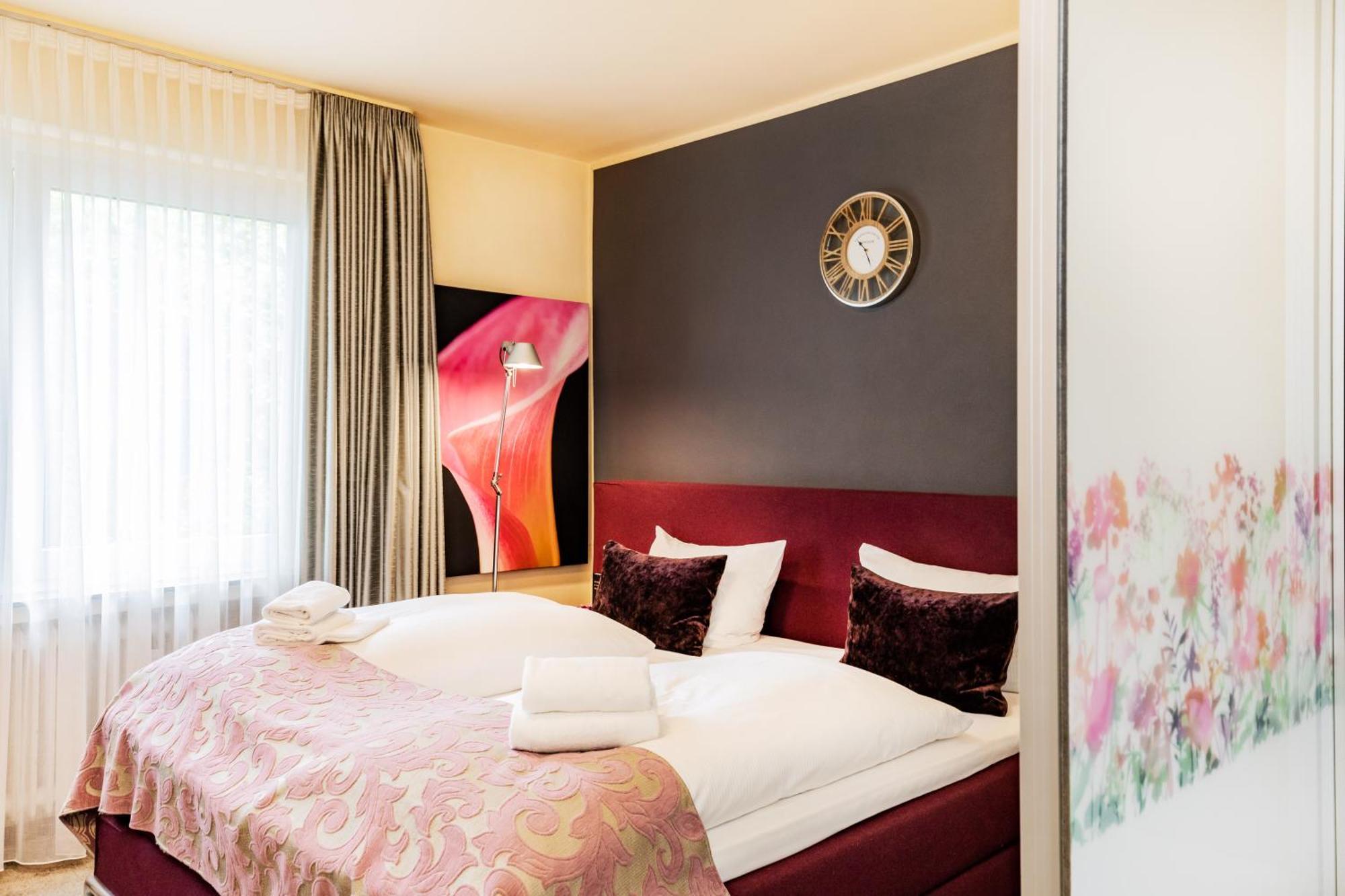 Hotel Fuerst Garden Dortmund Bagian luar foto