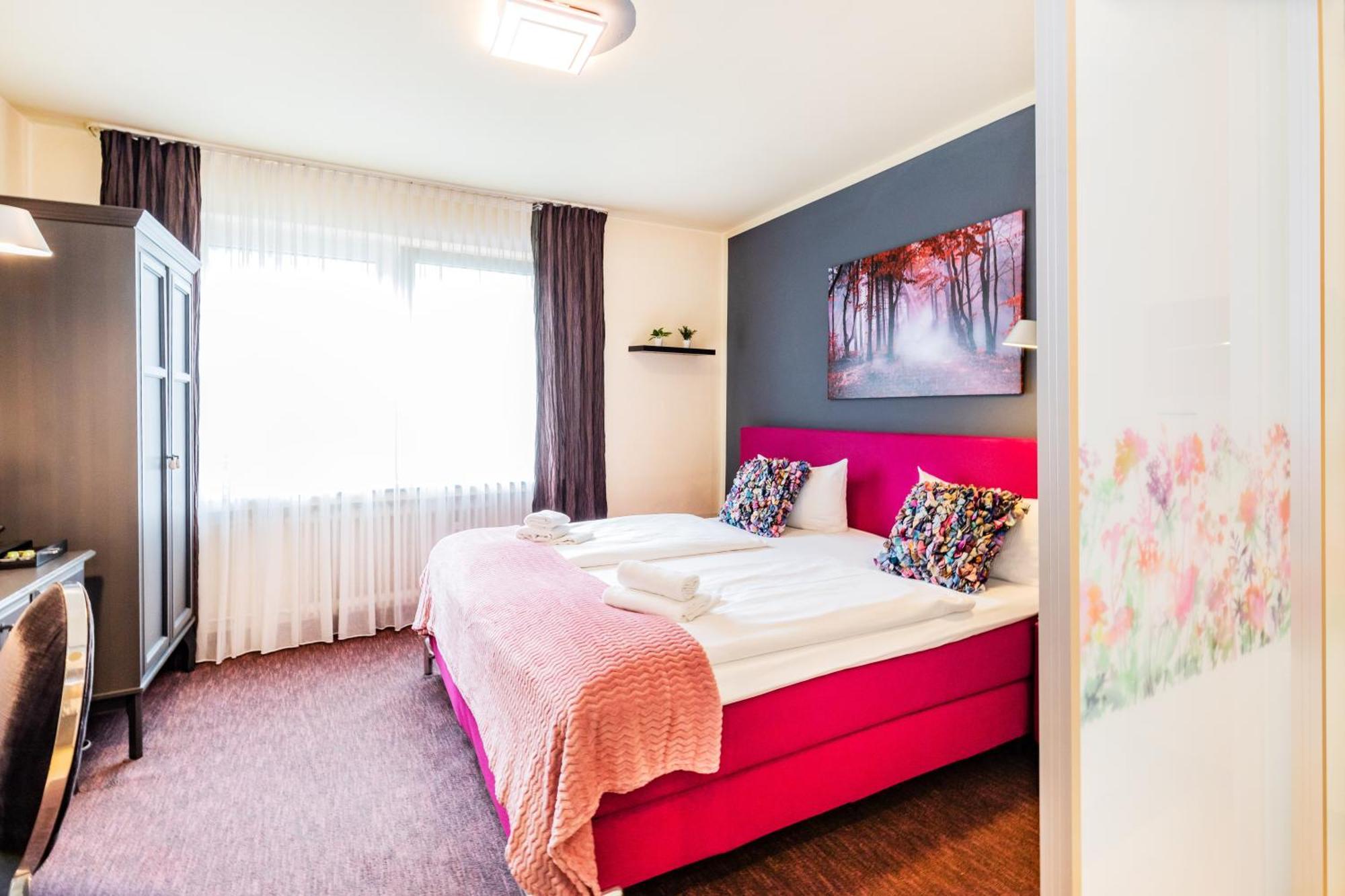 Hotel Fuerst Garden Dortmund Bagian luar foto