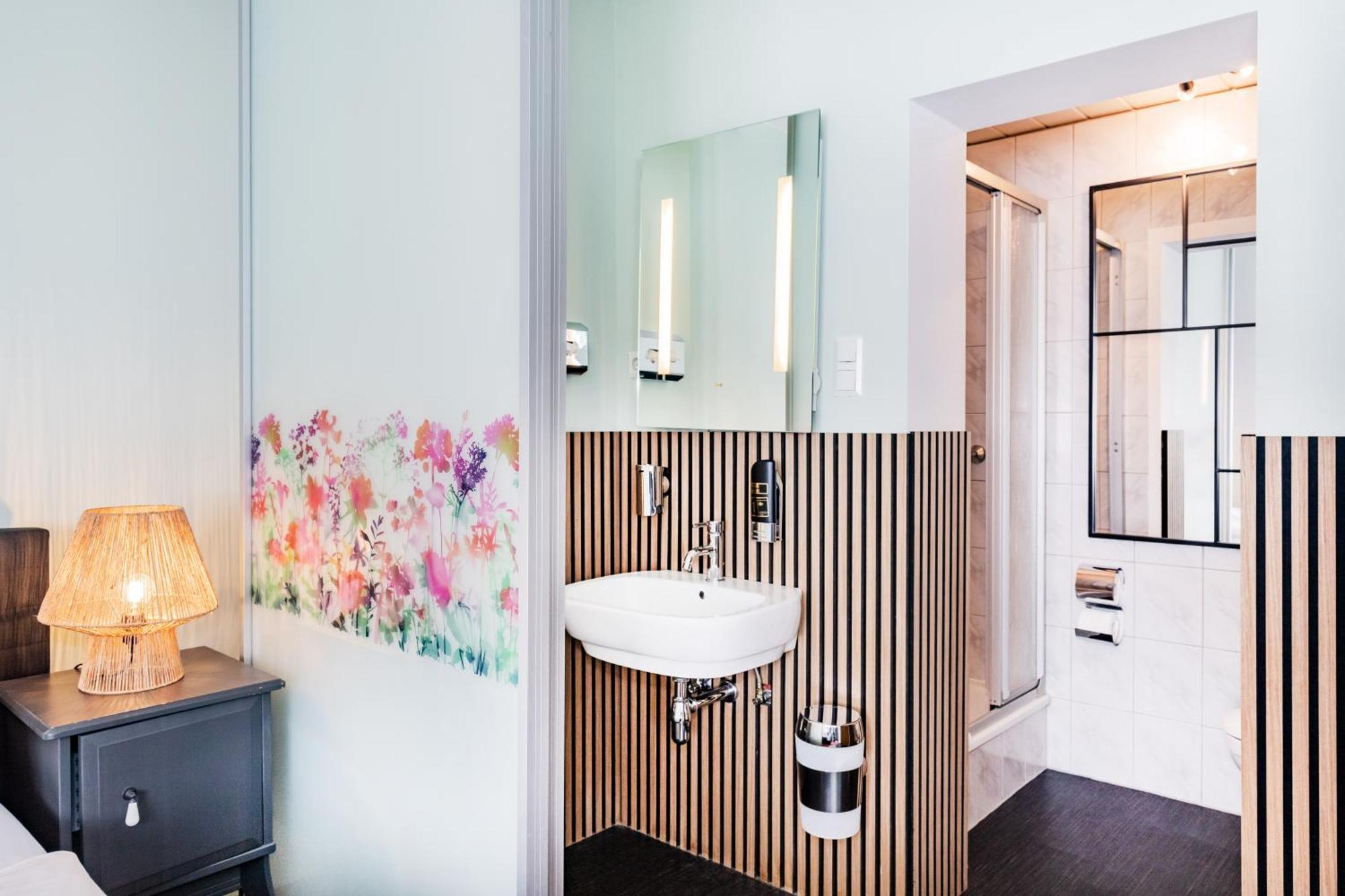 Hotel Fuerst Garden Dortmund Bagian luar foto